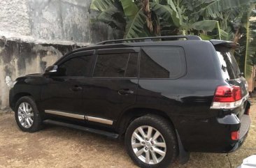 Jual Toyota Land Cruiser 2012 Automatic