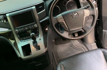 Toyota Vellfire 2013 bebas kecelakaan