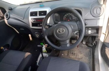 Toyota Agya 2014 dijual cepat