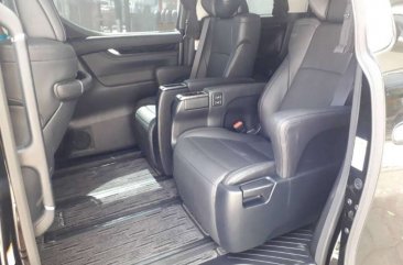 Jual Toyota Vellfire G Limited harga baik