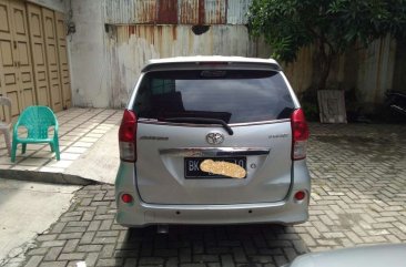 Toyota Avanza Veloz dijual cepat