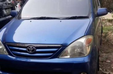 Toyota Avanza 2004 dijual cepat