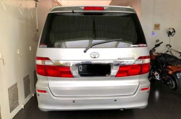 Toyota Alphard X bebas kecelakaan