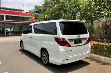 Toyota Alphard S bebas kecelakaan