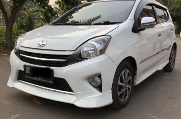 Butuh uang jual cepat Toyota Agya 2016