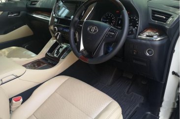 Jual Toyota Alphard 2015 Automatic