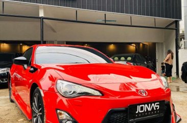 Butuh uang jual cepat Toyota 86 2016