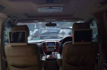 Jual Toyota Alphard 2004 Automatic