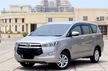 Toyota Kijang Innova V dijual cepat