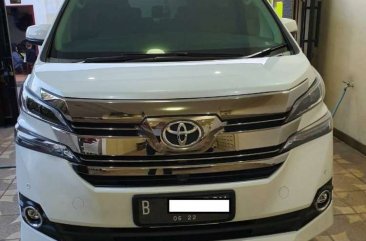 Toyota Vellfire G bebas kecelakaan