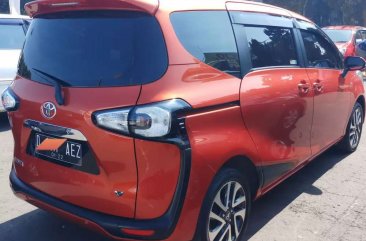 Jual Toyota Sienta V harga baik