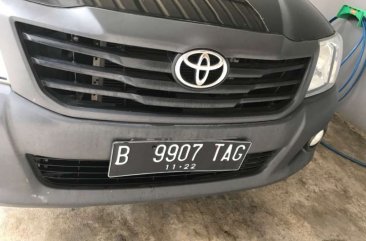 Butuh uang jual cepat Toyota Hilux 2012