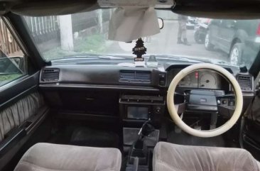 Butuh uang jual cepat Toyota Corona 1986