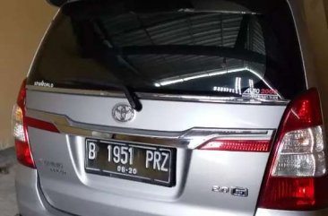 Butuh uang jual cepat Toyota Kijang Innova 2015