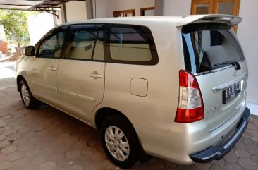 Jual Toyota Kijang Innova 2.0 G harga baik