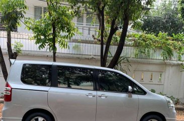 Toyota NAV1 V dijual cepat