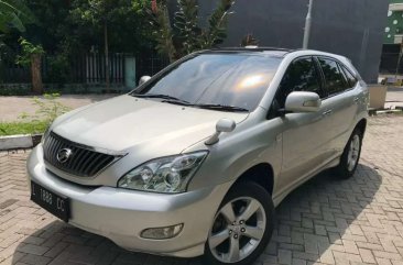 Butuh uang jual cepat Toyota Harrier 2007