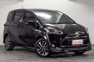 Toyota Sienta 2017 dijual cepat