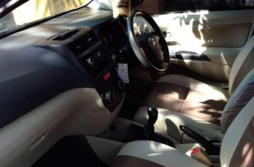 Toyota Avanza E dijual cepat