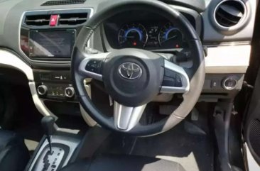 Butuh uang jual cepat Toyota Rush 2018