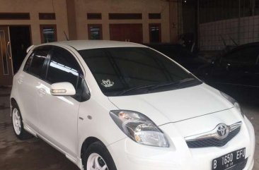 Jual Toyota Yaris 2011 Manual