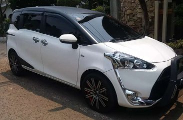 Jual Toyota Sienta 2017, KM Rendah