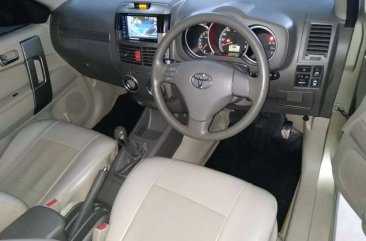 Jual Toyota Rush 2013 Manual