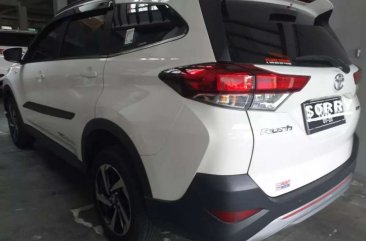 Butuh uang jual cepat Toyota Rush 2018