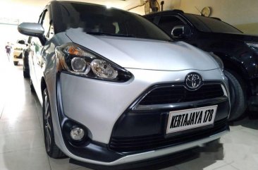 Toyota Sienta V dijual cepat