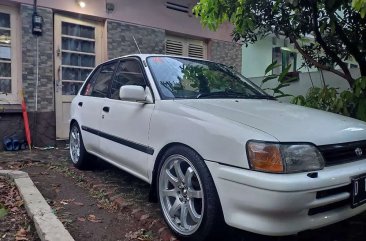 Toyota Starlet 1.3 SEG dijual cepat