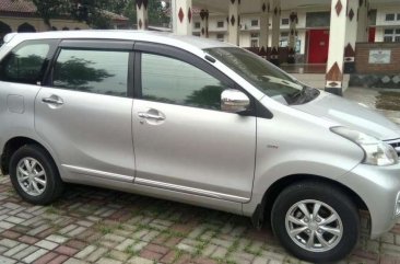 Jual Toyota Avanza 2015 harga baik