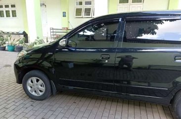 Toyota Avanza 2010 bebas kecelakaan