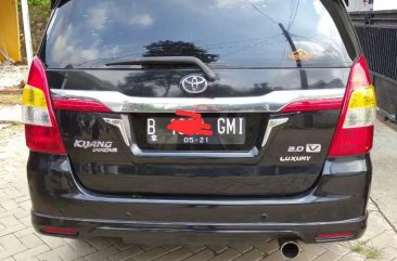 Butuh uang jual cepat Toyota Kijang Innova 2008