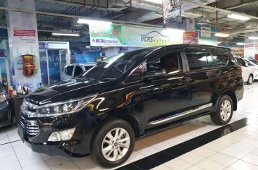 Toyota Kijang Innova 2.4V dijual cepat