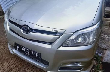 Jual Toyota Kijang Innova 2011 Automatic