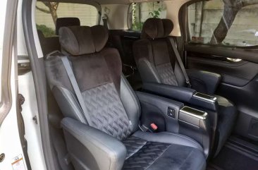 Toyota Alphard 2015 dijual cepat