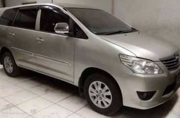 Jual Toyota Kijang Innova 2012 