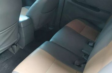 Toyota Kijang Innova 2006 bebas kecelakaan