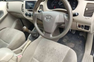 Jual Toyota Kijang Innova 2013 harga baik