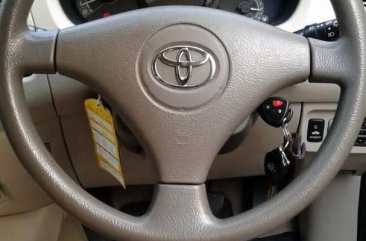 Butuh uang jual cepat Toyota Kijang Innova 2005