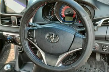 Butuh uang jual cepat Toyota Yaris 2017
