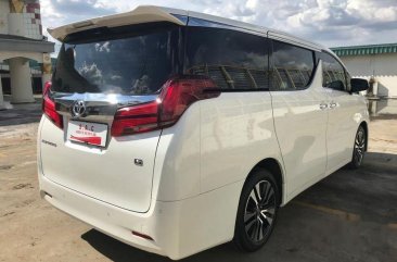 Butuh uang jual cepat Toyota Alphard 2020