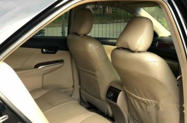 Butuh uang jual cepat Toyota Camry 2012