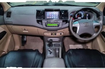 Butuh uang jual cepat Toyota Fortuner 2012