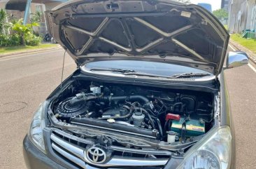 Toyota Kijang Innova V dijual cepat