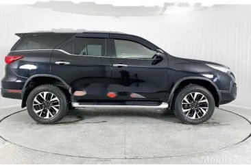 Toyota Fortuner аэрография