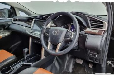 Toyota Kijang Innova V dijual cepat