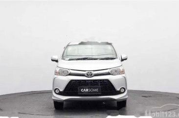 Butuh uang jual cepat Toyota Avanza 2015