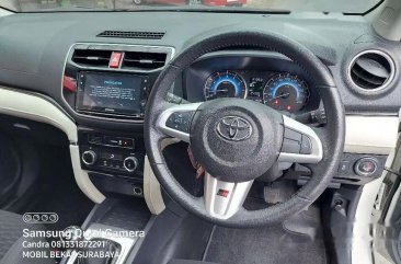 Toyota Rush S bebas kecelakaan