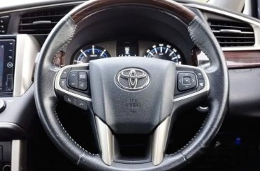 Jual Toyota Venturer 2017 harga baik